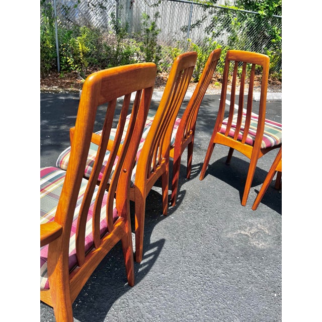 Brown Mid Century Modern Dining Chairs | Benny Linden Style Set of Six With Armchairs For Sale - Image 8 of 12