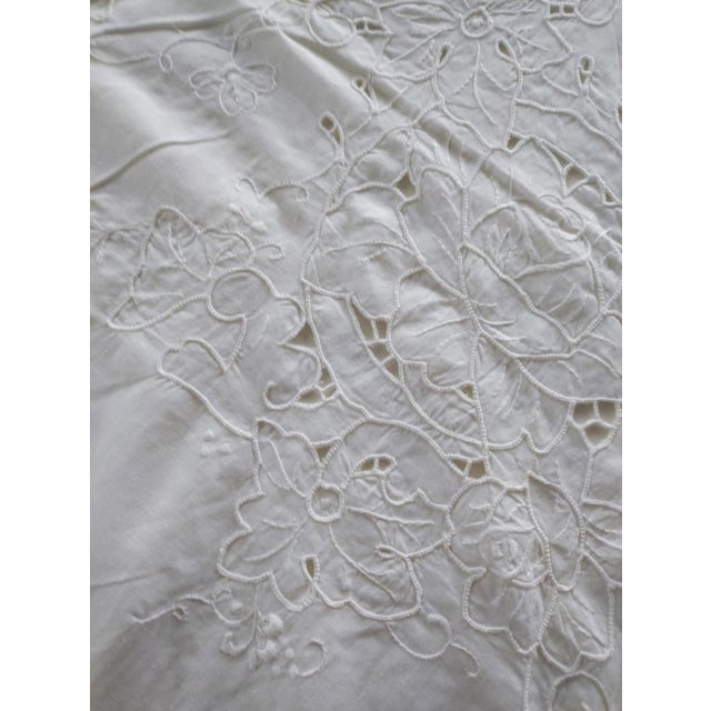 Antique Embroidered Linen Blend Tablecloth with 12 Napkins, 1920s For Sale - Image 6 of 6