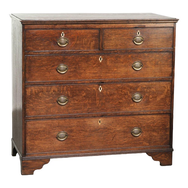 Large Antique English Chest of Drawers, 1700s For Sale