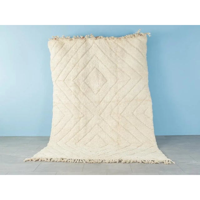 Decent Square is a contemporary Berber rug that consists of 100% high -quality Atlas sheet - soft and cozy under your...