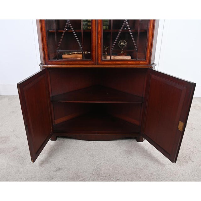 George III Mahogany Corner Display Cabinet, 1820s For Sale - Image 9 of 13