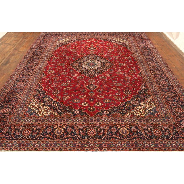 Middle Eastern Rug in Wool For Sale - Image 3 of 7