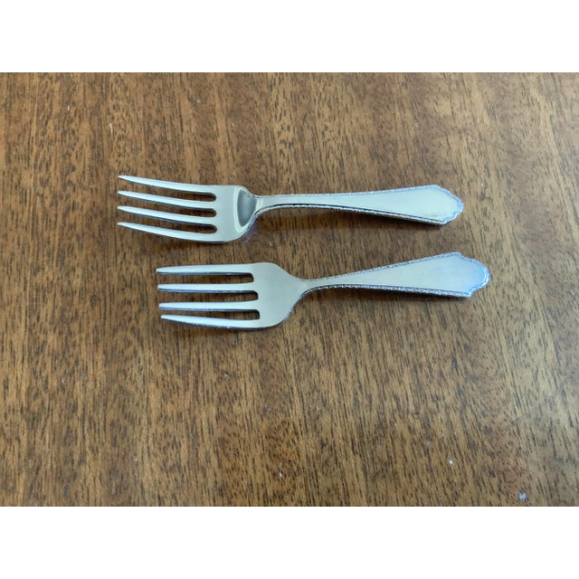 English 1950s Lunt Sterling Silver Child’s Flatware Set- 4 Pieces For Sale - Image 3 of 12