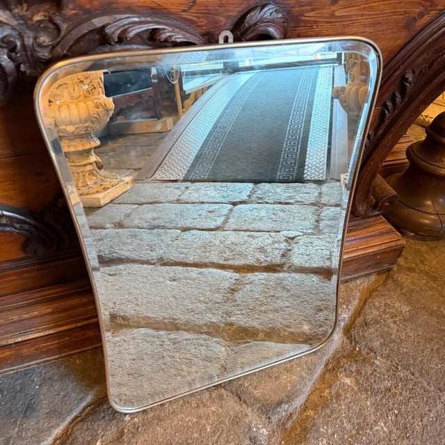 Metal 1950s Gio Ponti Style Mid-Century Modern Biscuit Shaped Brass Wall Mirror For Sale - Image 7 of 15