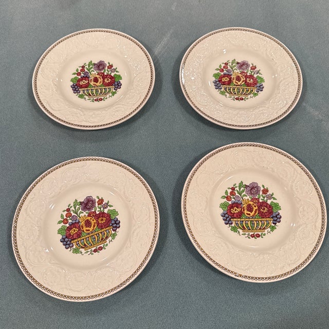 1960s Windermere Wedgwood Patrician #74y009 For Sale - Image 9 of 9