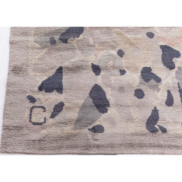 Doris Leslie Blau Vintage French Art Deco Floral Light Gray Hand-Knotted Rug For Sale - Image 4 of 10