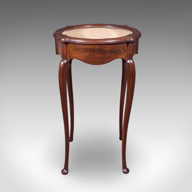 Traditional Small Antique Bijouterie Table, English, Glass Display Case, Edwardian, c.1905 For Sale - Image 3 of 12