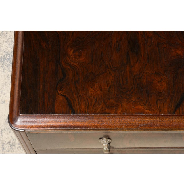 1930s French Art Deco Rosewood Chest of Drawers For Sale - Image 4 of 18