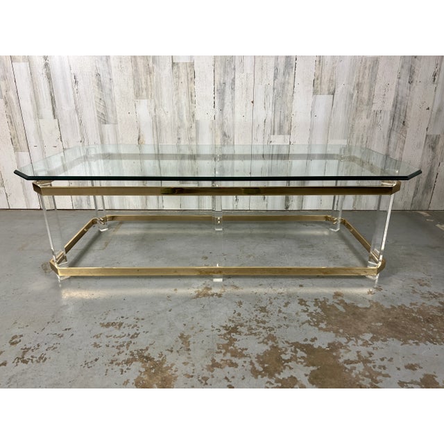 Modern Lucite & Brass Cocktail Table, 1980s For Sale - Image 3 of 13