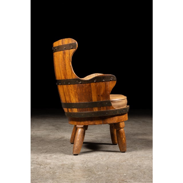Vintage Tufted Leather Chesterfield Barrel Chair For Sale In Chicago - Image 6 of 12
