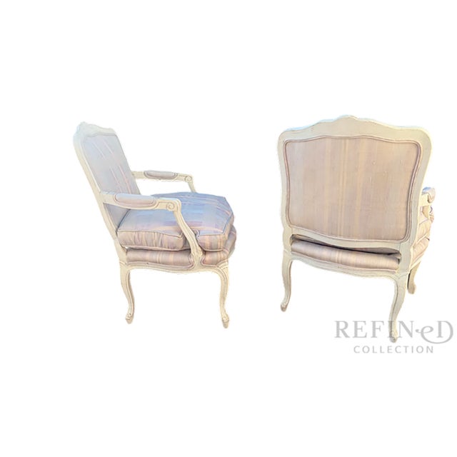1990s Pair of Henredon French-Style Fauteuil Armchairs For Sale In Boston - Image 6 of 15