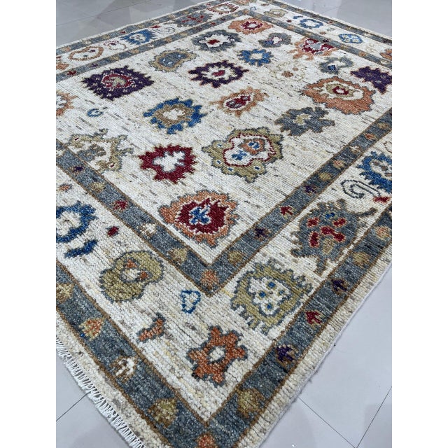 2020s 9x12 Sumptuous Fiona Ivory Abstract Floral Geometric Handknotted Wool Carpet Rug For Sale - Image 5 of 7
