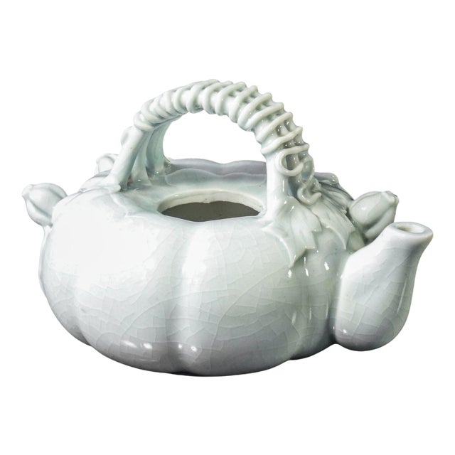 Chinese Teapot in Porcelain For Sale