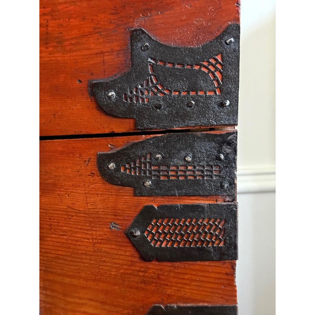 Antique Korean Pakch'on Wedding Bandaji Chest For Sale - Image 11 of 17