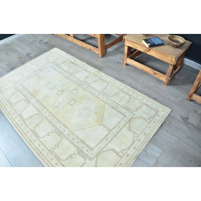 1960s Handmade wool and cotton rug in Turkish Anatolian Carpet, Vintage Area Rug, Turkish Vintage Anatolian Rug, Handmade...