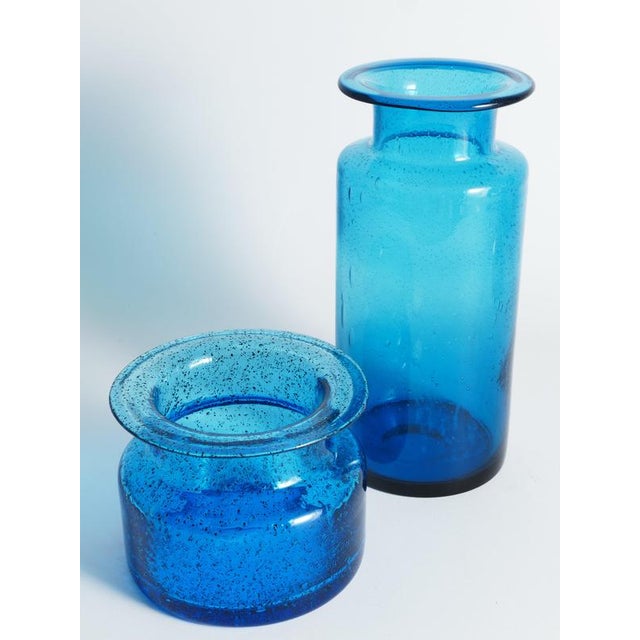 1960s Cobalt Blue Bubble Glass Vases by Erik Höglund for Boda, 1960, Set of 2 For Sale - Image 5 of 18