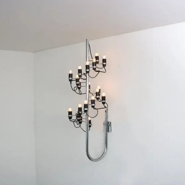 Italian 226 Wall Lamp by Gino Sarfatti for Flos, 1970 For Sale - Image 6 of 10