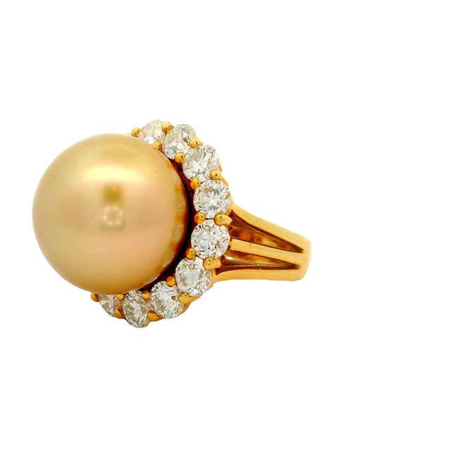 Early 21st Century Hubert 17mm Golden South Sea Pearl Diamond 18k Yellow Gold Cocktail Ring, Size 8.25 For Sale - Image 5 of 6