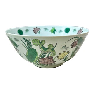 1970s Vintage Wildwood Imports Chinoiserie Celadon Green Large Bowl With Flora Motif Made in Japan For Sale