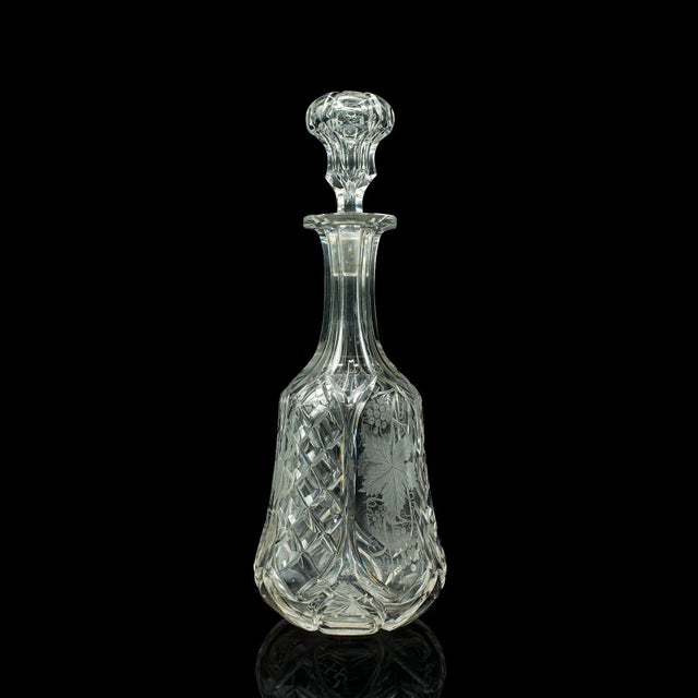 1950s Vintage English Etched Glass Fine Wine Decanter For Sale - Image 13 of 13