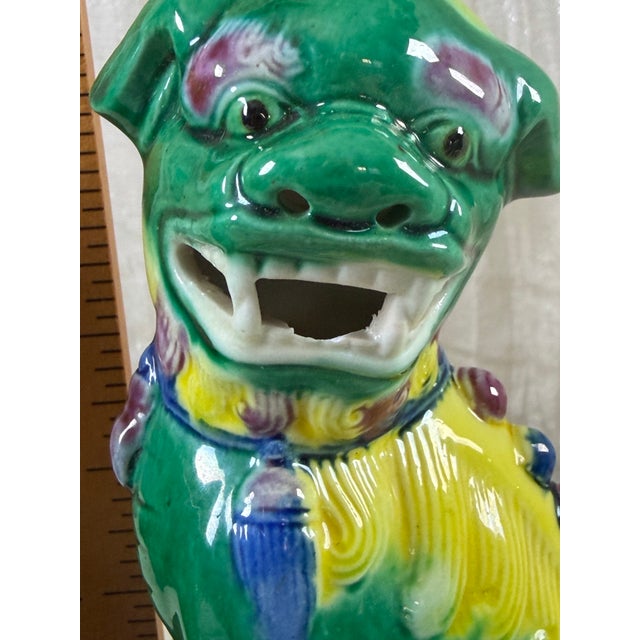 Emerald Mid-20th Century Chinese Polychrome Glazed Guardian Lions, Pair For Sale - Image 8 of 10