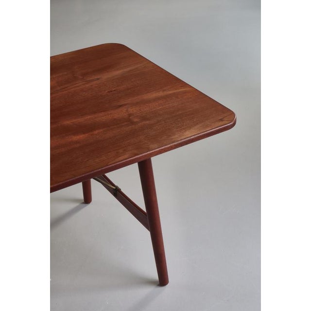 Modern Danish Dining Table attributed to Børge Mogensen in Teakwood & Brass from Søborg Møbelfabrik, 1950s For Sale - Image 6 of 18