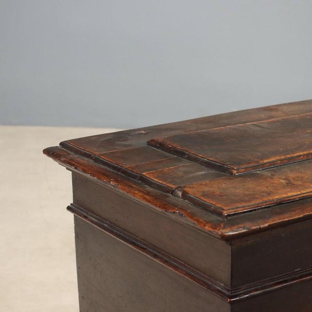 Small 18th Century Walnut Chest For Sale - Image 5 of 10