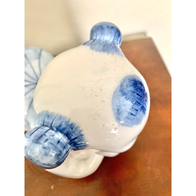 Late 20th Century Vintage Chinoiserie Blue and White Ceramic Baby Pillow Figure For Sale - Image 5 of 7
