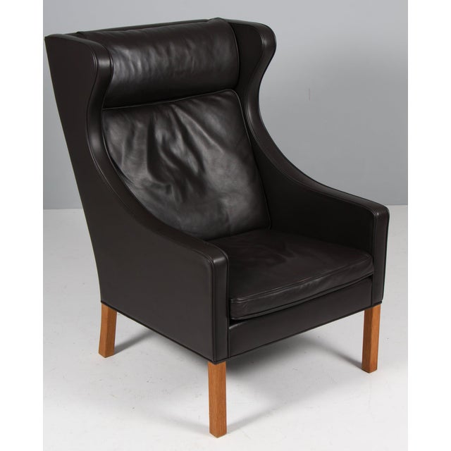Model 2204 Wingback Chair in Leather by Børge Mogensen for Fredericia For Sale - Image 6 of 10