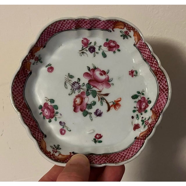 Antique 18th century Chinese export porcelain hexagonal tea pot stand in a bright famille rose palette. Painted with roses...