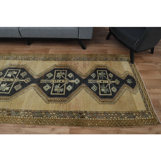 Textile 1970s Vintage Handmade Wool Cotton Beige Runner Rug For Sale - Image 7 of 11