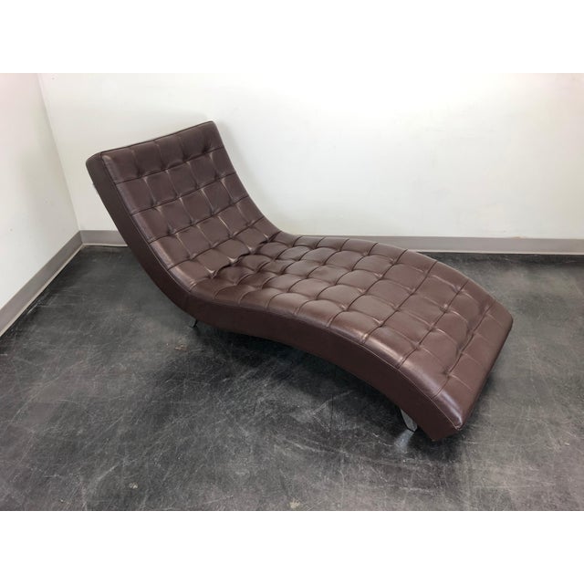RocheBobois "Dolce" Modern Chaise Lounge in Chocolate Brown Leather