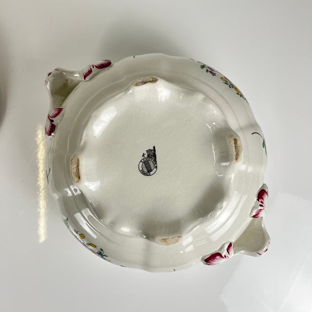 White Small Streetlight Model Tureen with Pink Pattern from KG Lunéville, 1980s For Sale - Image 8 of 10