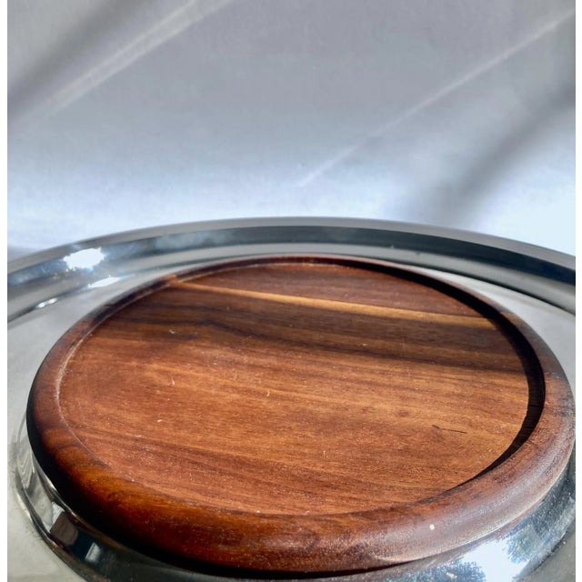 Mid-Century Modern Round Chrome With Walnut Insert Cheese Server For Sale In New York - Image 6 of 12