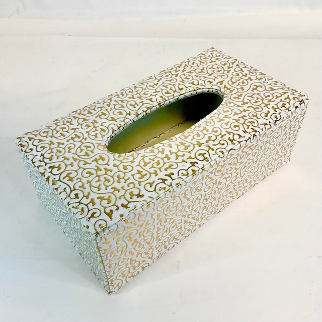 This is a pretty gold scrolled design tissue box cover from the 1980s. The box is in very good condition covered in a...