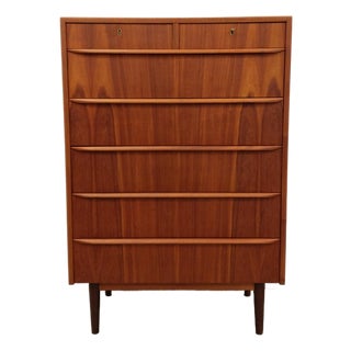 Vintage Danish Mid Century Modern Teak Dresser For Sale