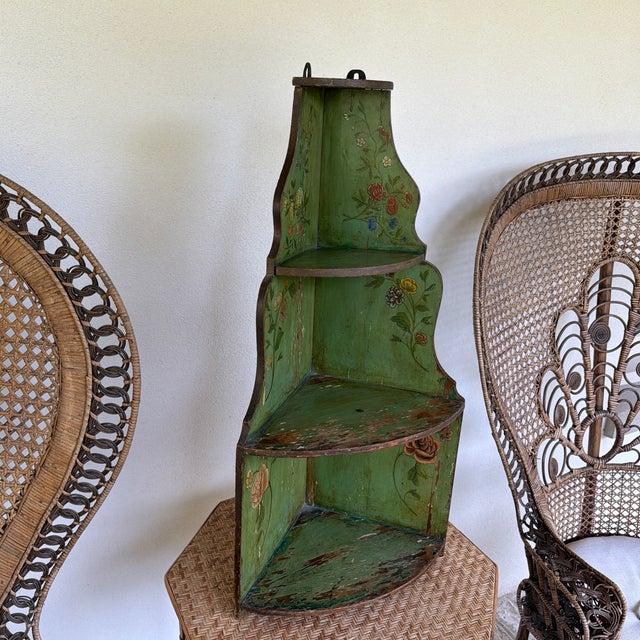 Green 19th Century European Hand Painted Green Wooden Corner Wall Shelf With Floral Motifs For Sale - Image 8 of 12