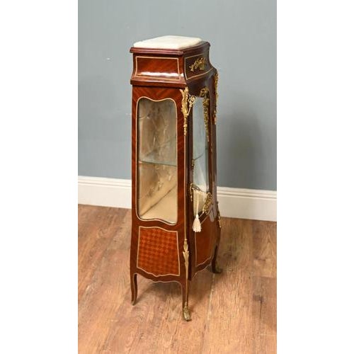 Louis XV Revival French Display Cabinets, Set of 2 For Sale - Image 9 of 12