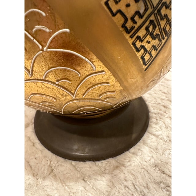 Gold Mid 20th Century Mid-Century Modern Attributed to Fortune Lamp Co. Frosted Glass & Gilt Table Lamps, Pair For Sale - Image 8 of 9
