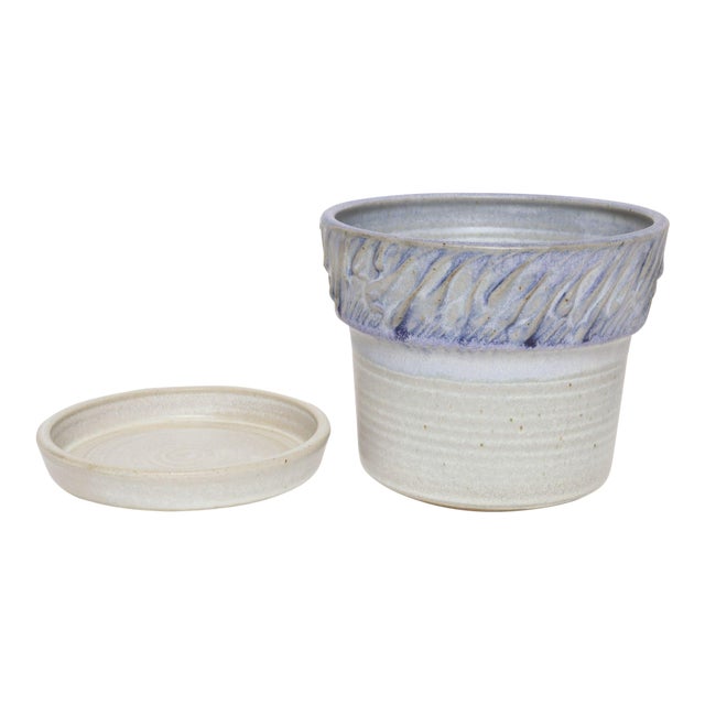 Vintage Periwinkle Incised Studio Ceramic Planter With Saucer by Deanna Nichols For Sale