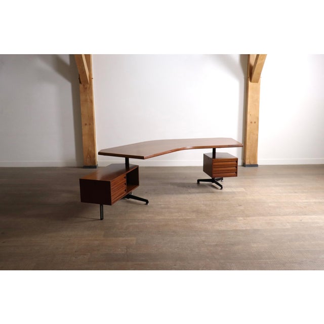 1950s T96 Boomerang Desk by Osvaldo Borsani for Tecno, Italy, 1956 For Sale - Image 5 of 17