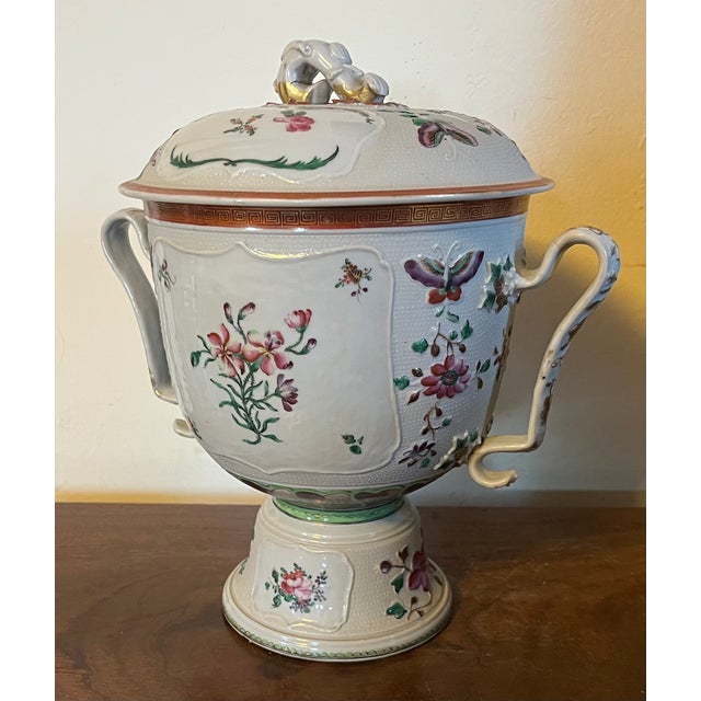 Antique 18th Century Chinese Export Famille Rose Porcelain Trophy Cup or Urn With Handles & Cover Butterflies & Flowers Circa 1790 For Sale In New York - Image 6 of 18