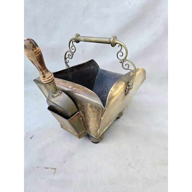 19th Century Brass Coal Bucket by Henry Lovebridge For Sale - Image 9 of 13