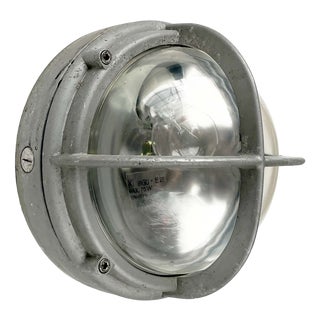 Mid-Century Modern Danish Outdoor Skot Wall Lamp in Metal by Lauritz Knudsen for Louis Poulsen, 1960s For Sale