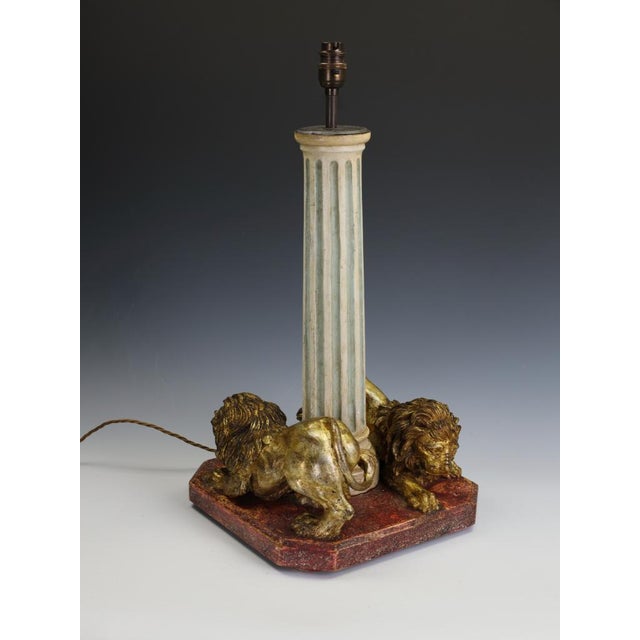 Neoclassical Grand Tour Lion and Fluted Column Table Lamp in Gilt Wood, 1880 For Sale - Image 4 of 18