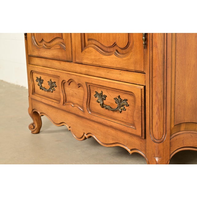 French Provincial Louis XV Fruitwood Gentleman's Chest by Fancher, Circa 1940s For Sale - Image 13 of 17