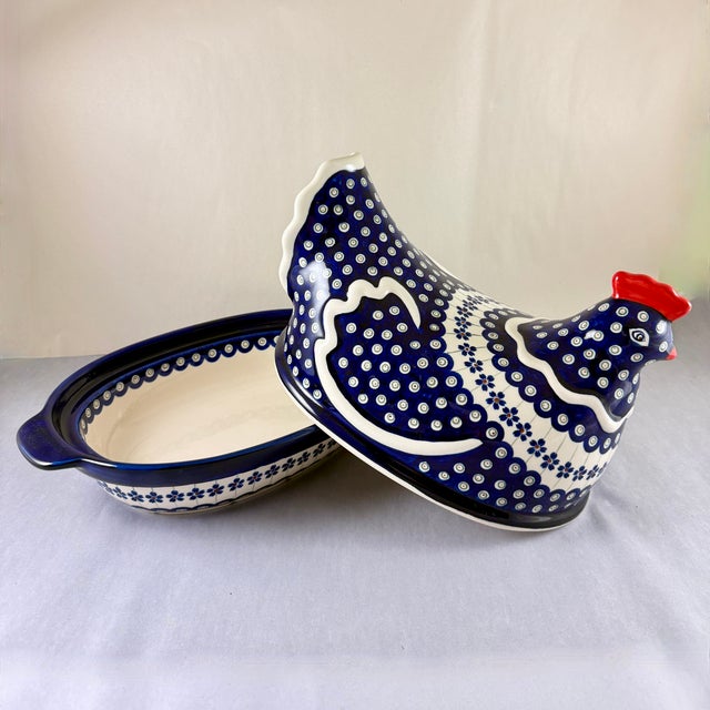 Polish Pottery Hen Shaped Covered Baker by Zaklady Boleslawiec For Sale In Philadelphia - Image 6 of 13