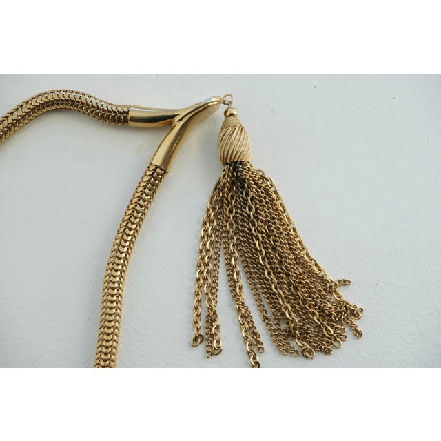 Gold Vintage 1970s Snake Chain Tassel Choker Necklace, Gold-Tone Choker For Sale - Image 8 of 13