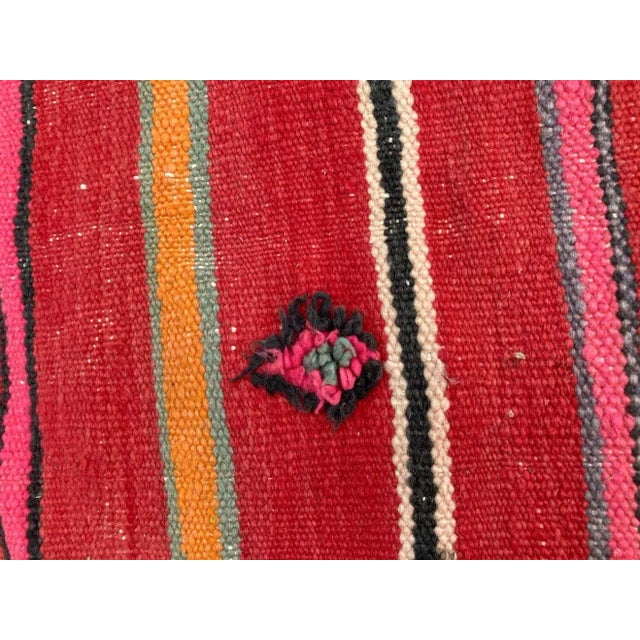 Tribal 1960s Moroccan Vintage Flat-Weave Ethnic Textile Rug For Sale - Image 3 of 13