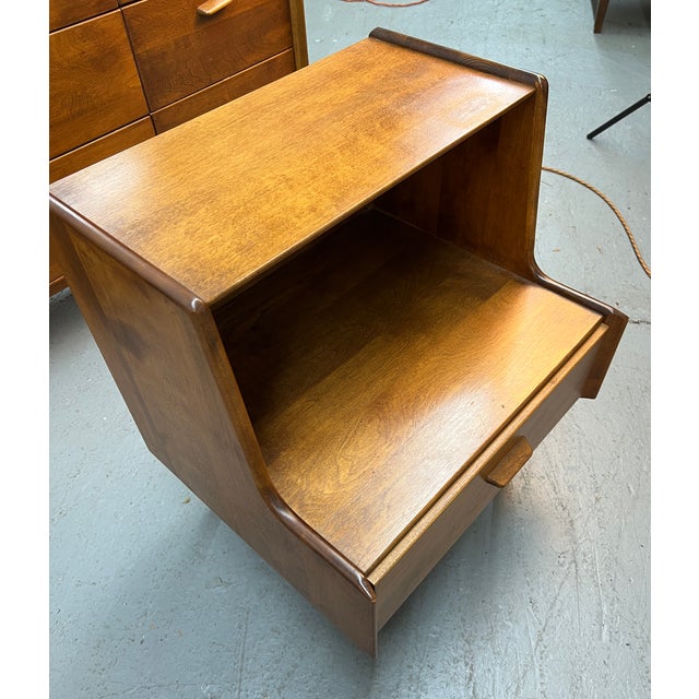 Mid-Century Russel Wright for Conant Ball Nightstands For Sale - Image 10 of 14